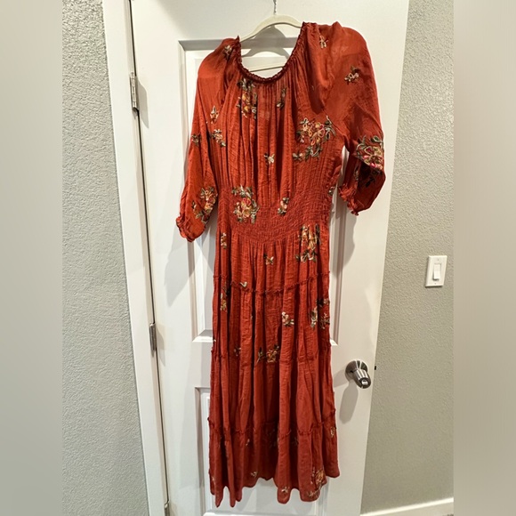 Boho Embroidered Dress - Picture 3 of 5